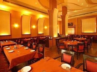 נאסיק Hotel Surya Renaissance מראה חיצוני תמונה